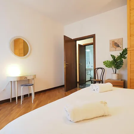 Apartment Primopiano - Napo Torriani C Milan