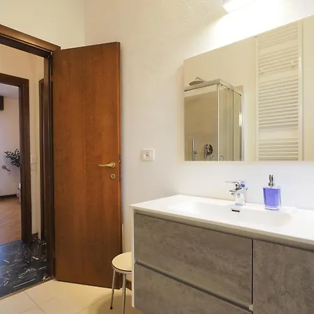 Primopiano - Napo Torriani C Apartment *